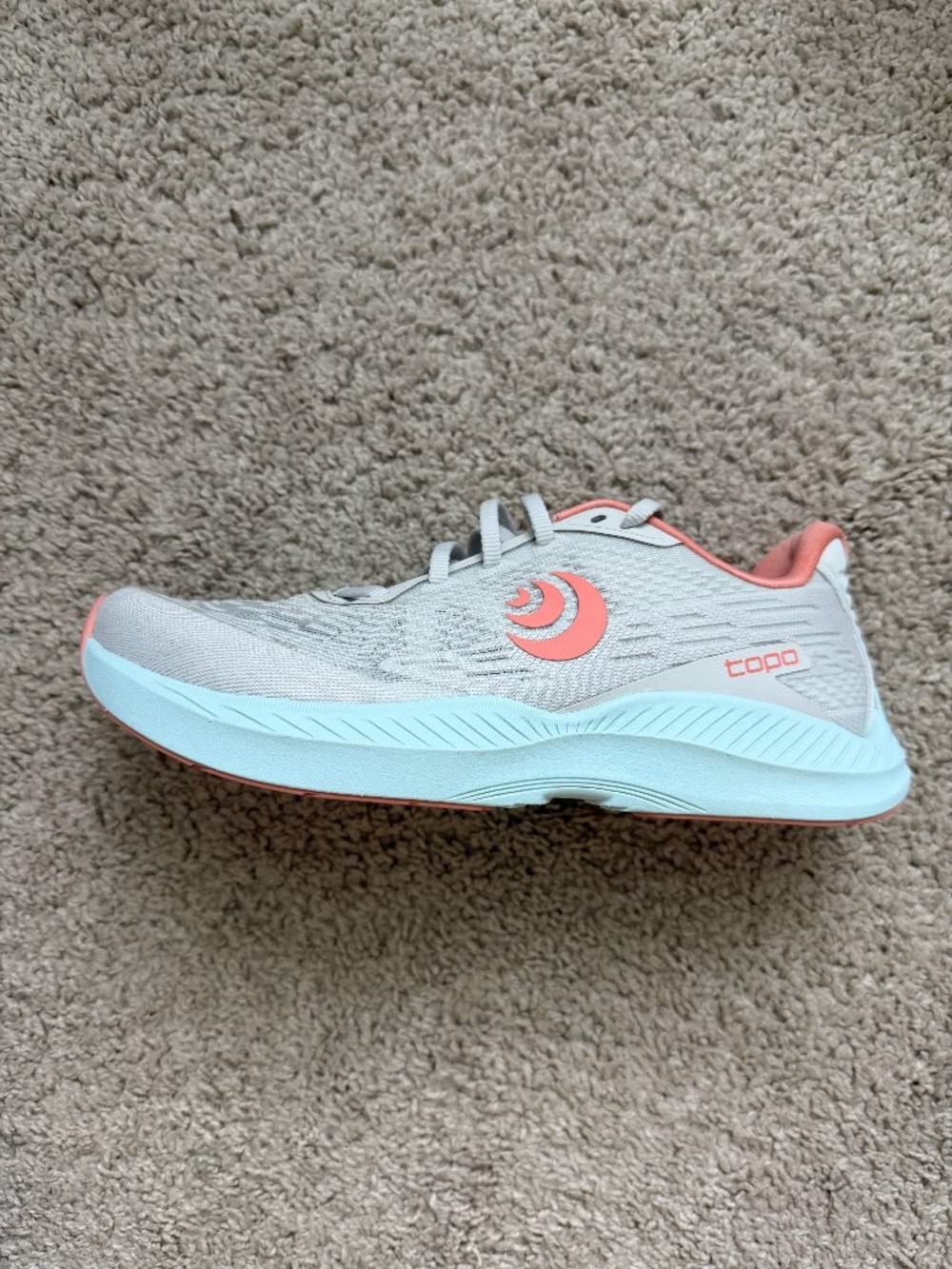 Topo Athletic Fli-Lyte 5 Womens Size 7 Grey Sky Running Shoes 3mm Drop